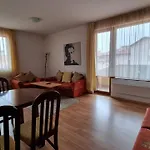 Top Lodge Apartments