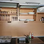 Top Lodge Apartments 반스코