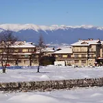 Top Lodge Apartments