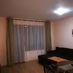 Top Lodge Apartments 반스코