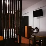 아파트호텔 Top Lodge Apartments 반스코