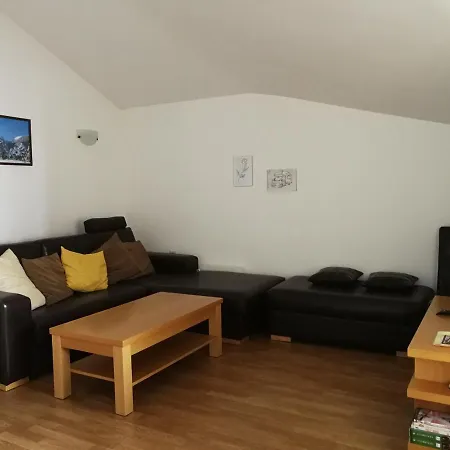 Top Lodge Apartments 3*