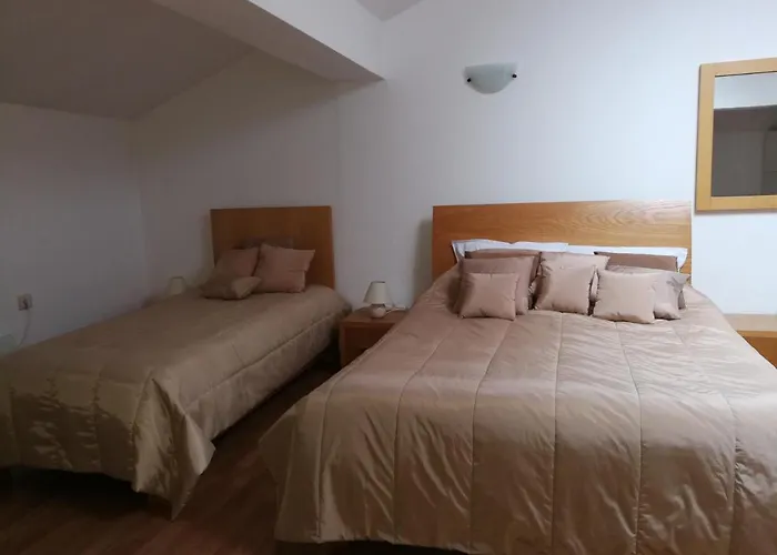 Top Lodge Apartments