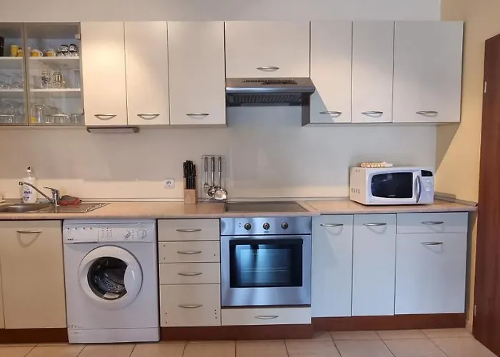 מלון דירות Top Lodge Apartments 3*